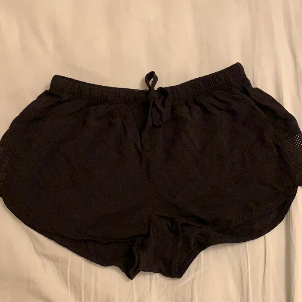 Garage black shorts